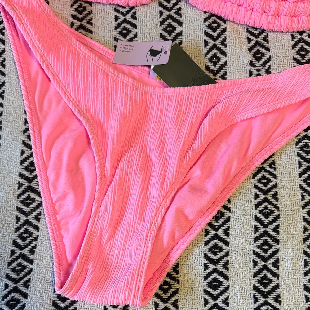 Pink Bikini Set - Picture 3 of 6